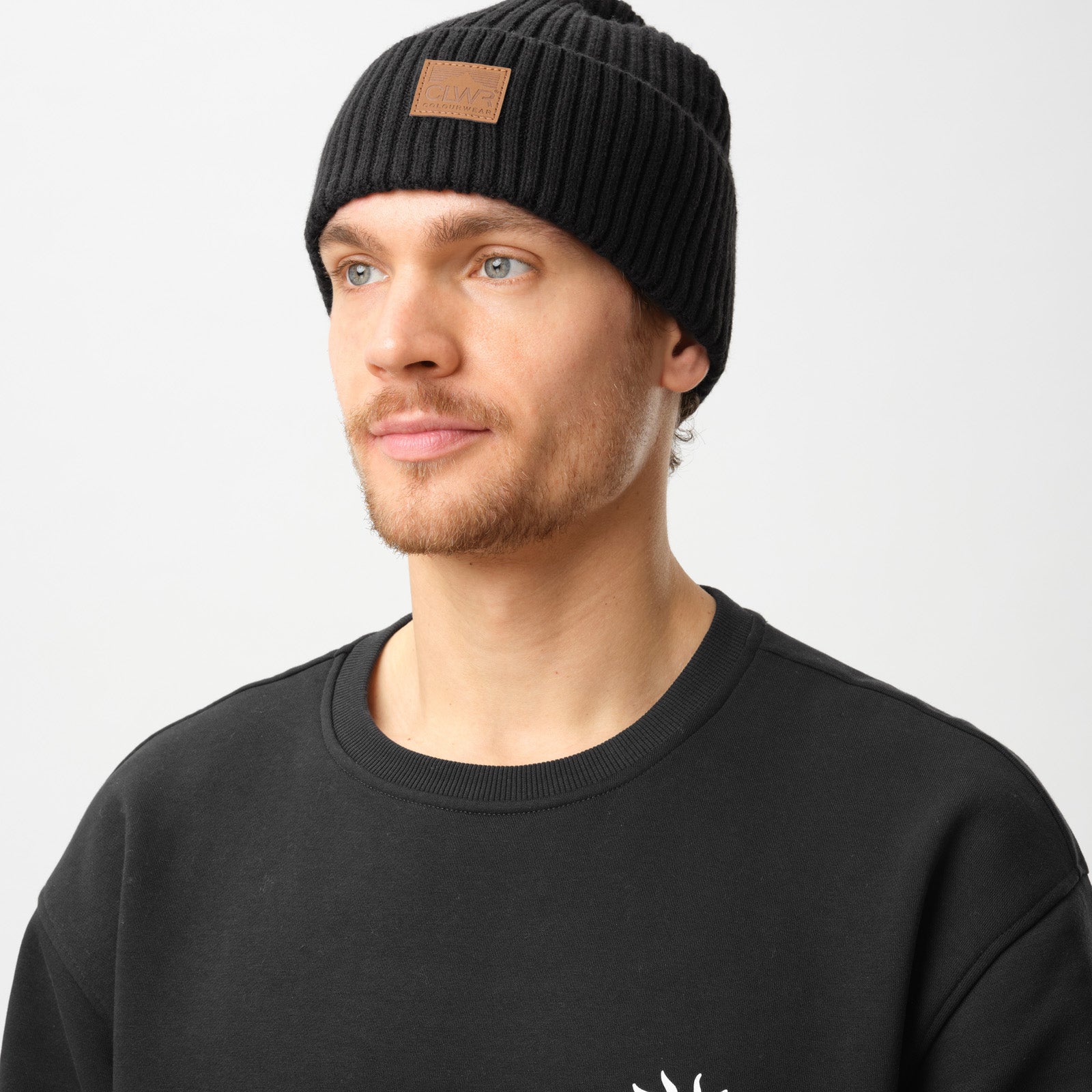 7010344_U-Badge-Beanie_Black_2.jpg