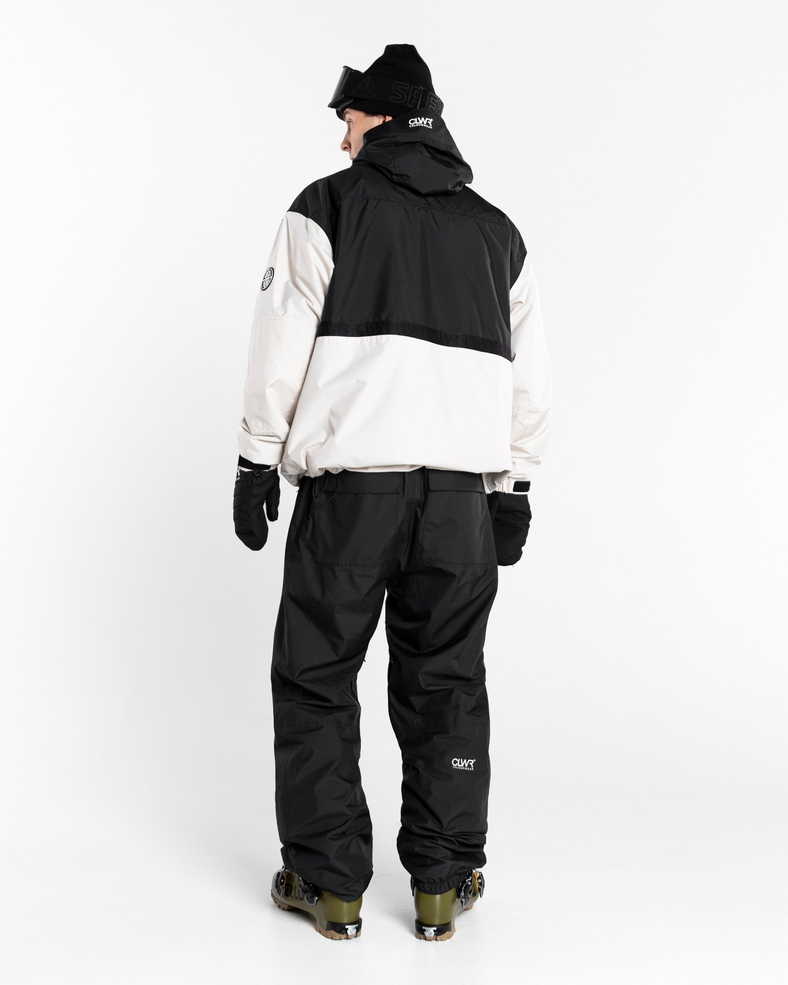 The Park Rat 07 - Off White & Black