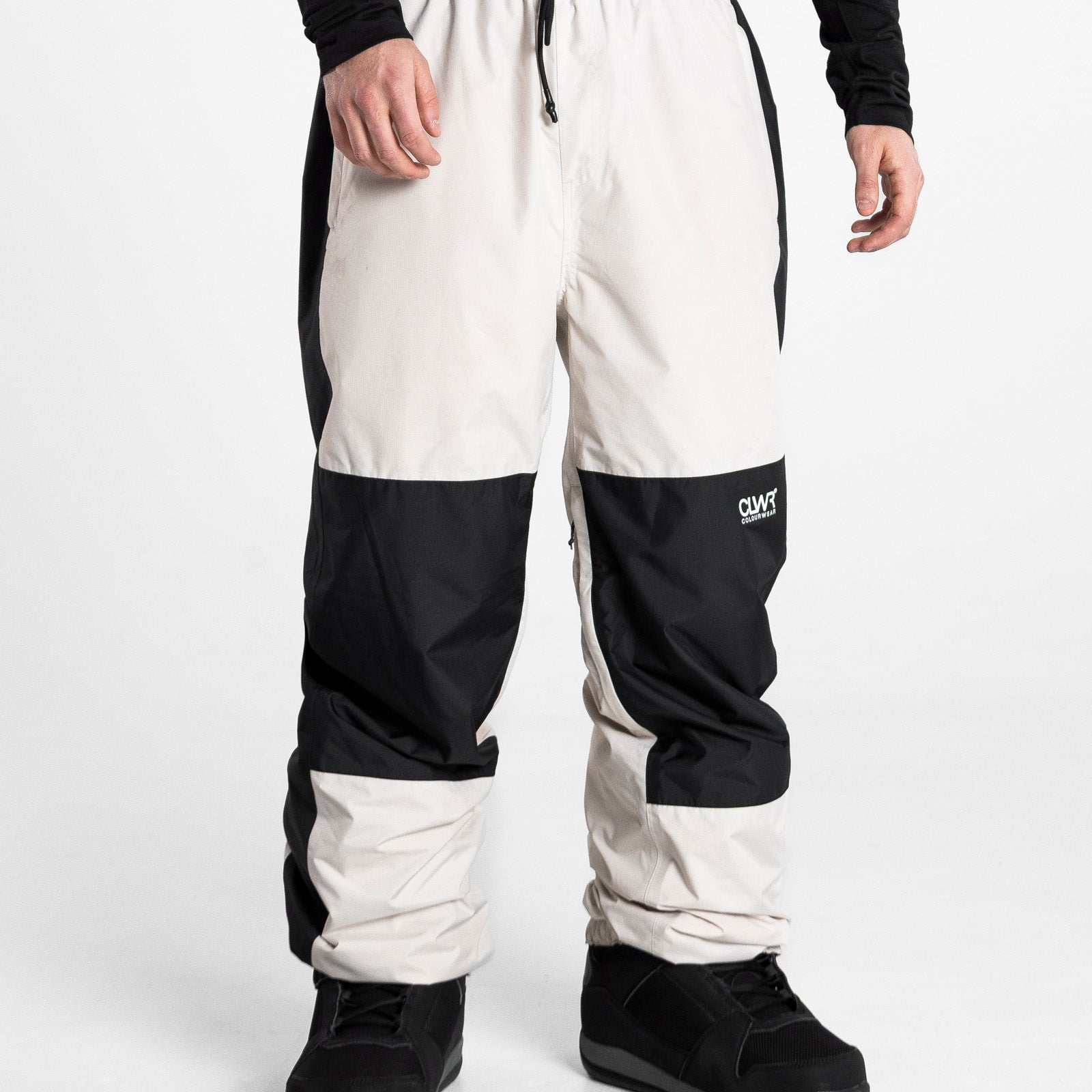 7210312_U-Knox-Pants_Off-white_04.jpg