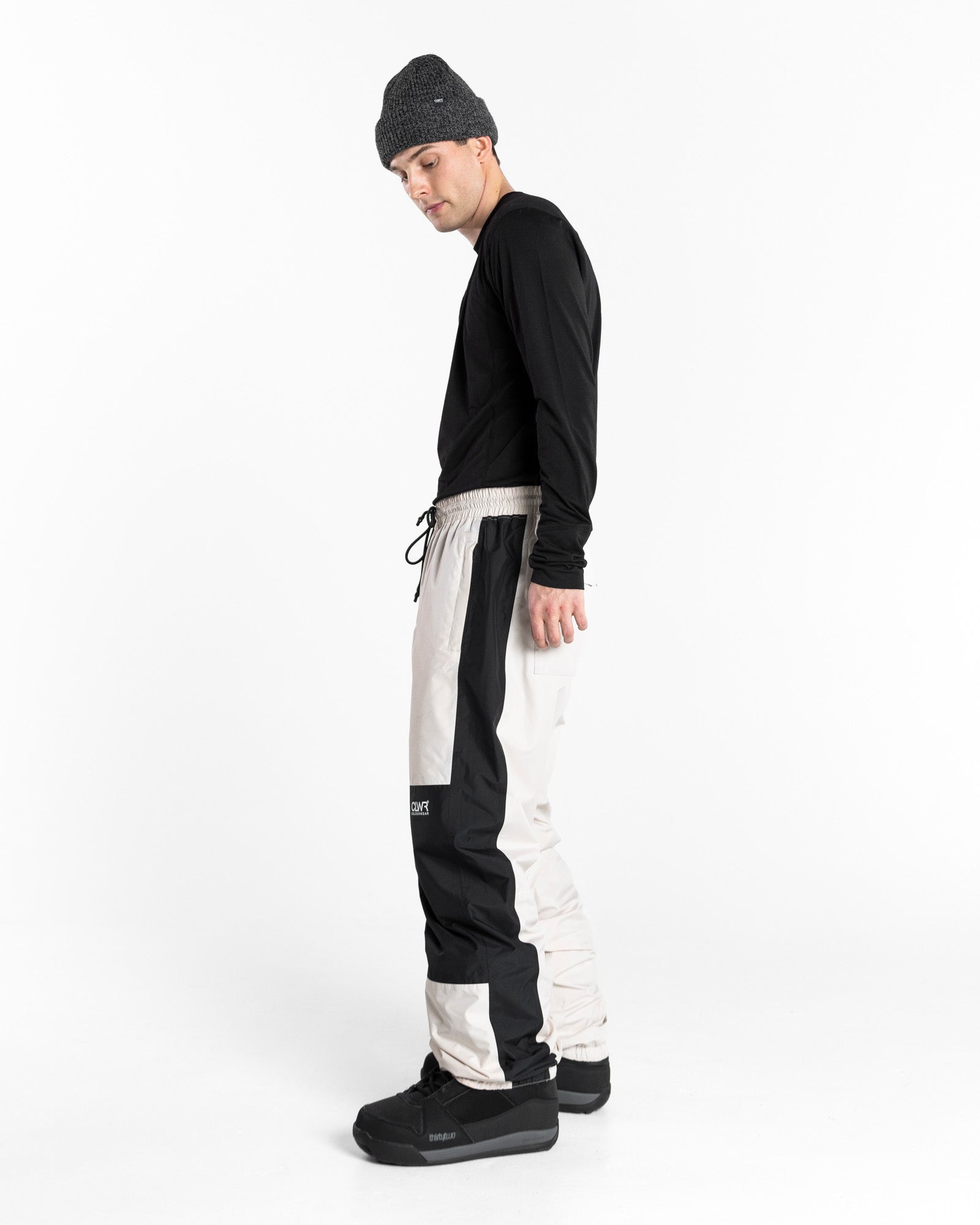 7210312_U-Knox-Pants_Off-white_2.jpg