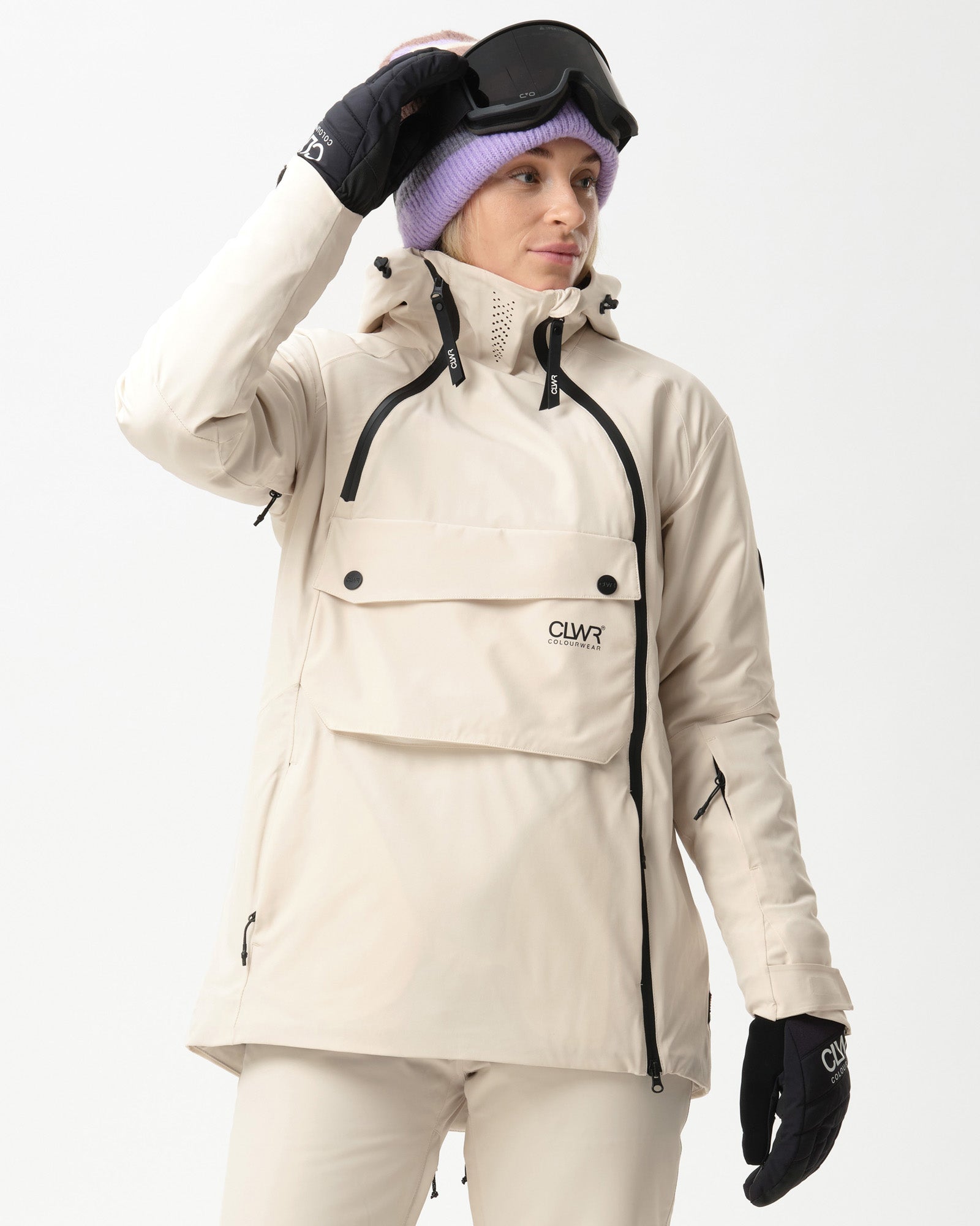 7210314_W-Cake-Anorak-2.0_Off-White_1._half.jpg
