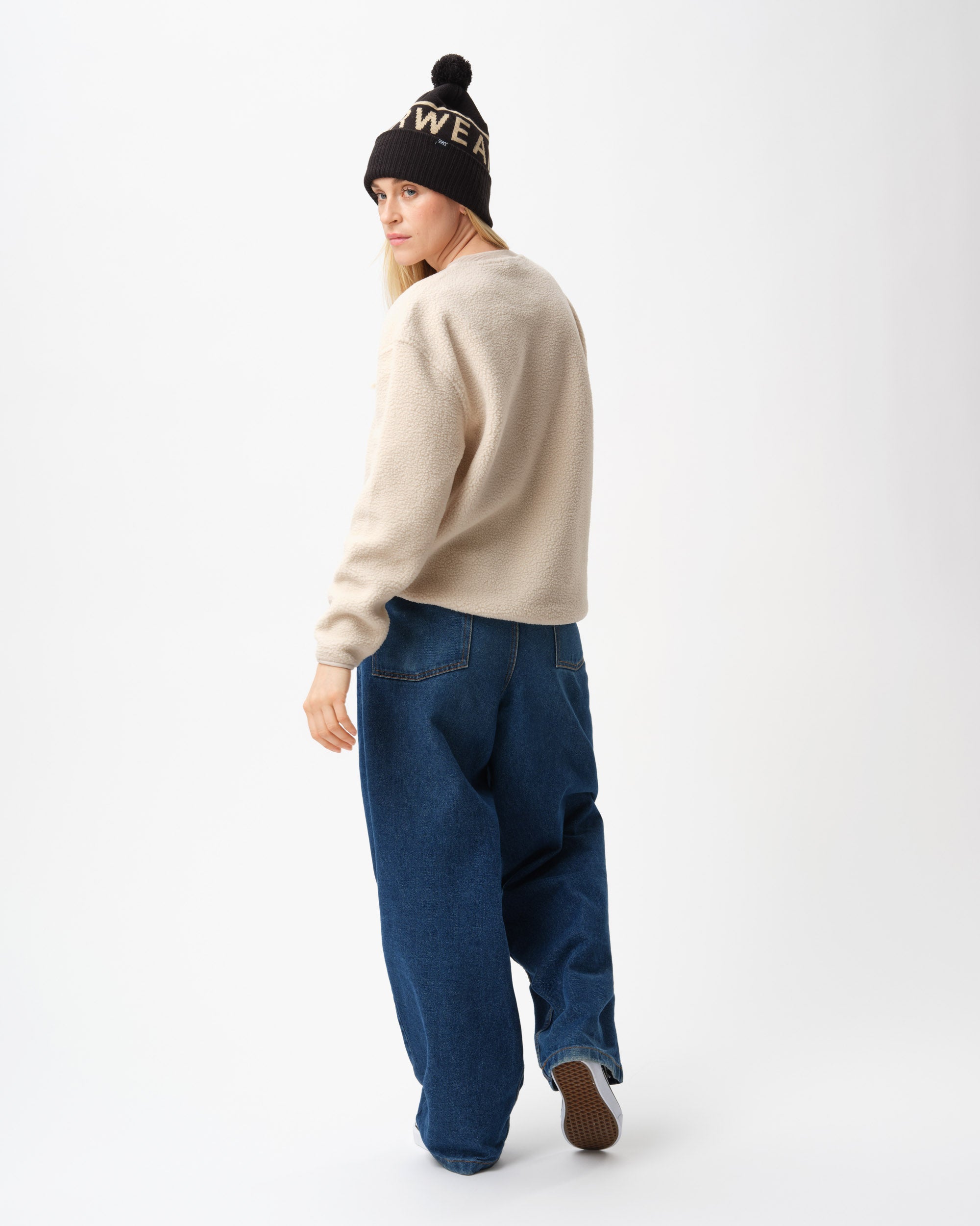 W Snug Pile Crew - Off White