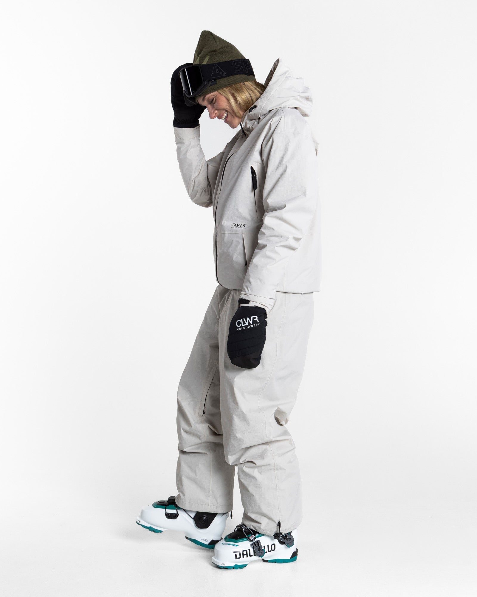 7210402_U-Box-Jacket_Off-white_3.jpg