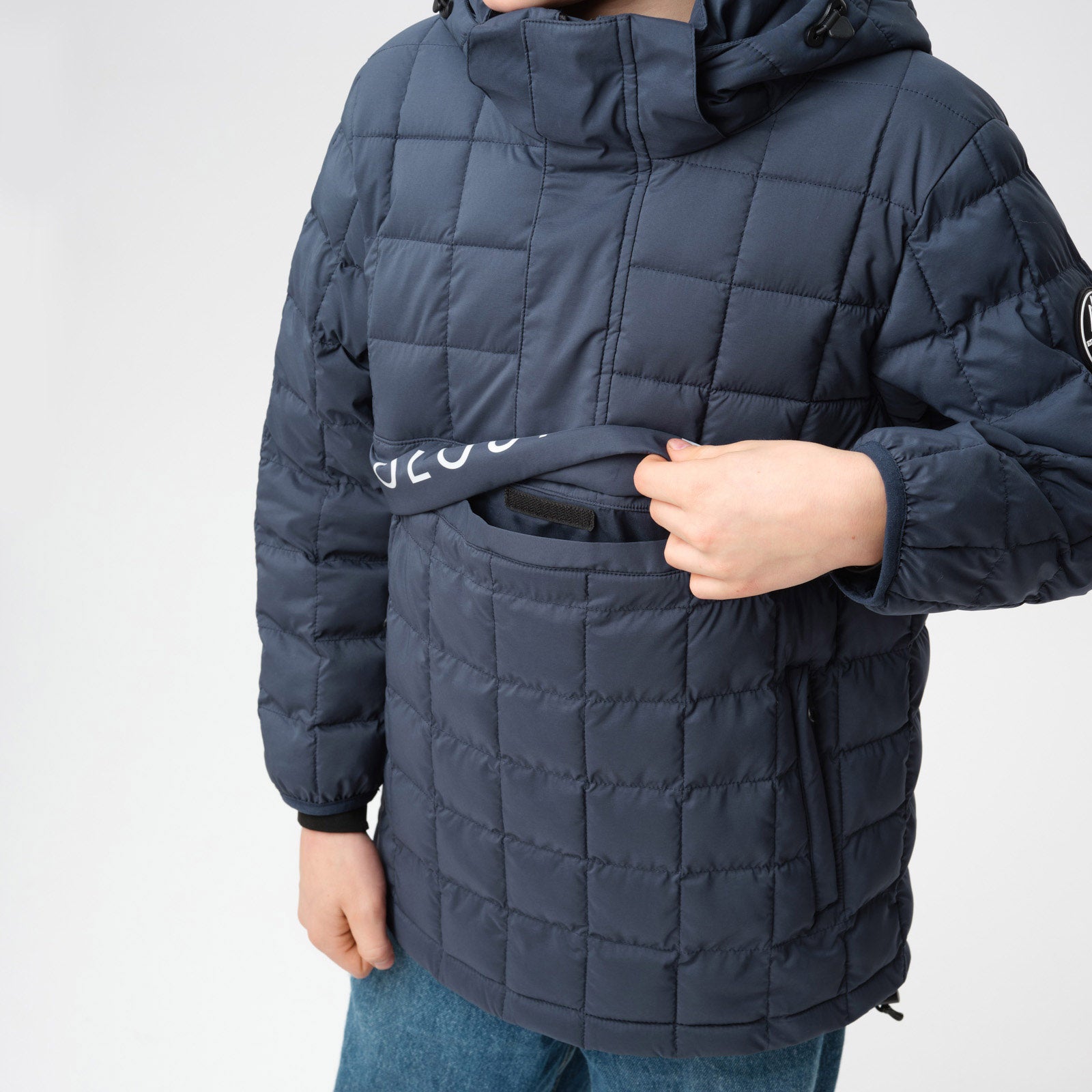 Velcro kangaroo pocket