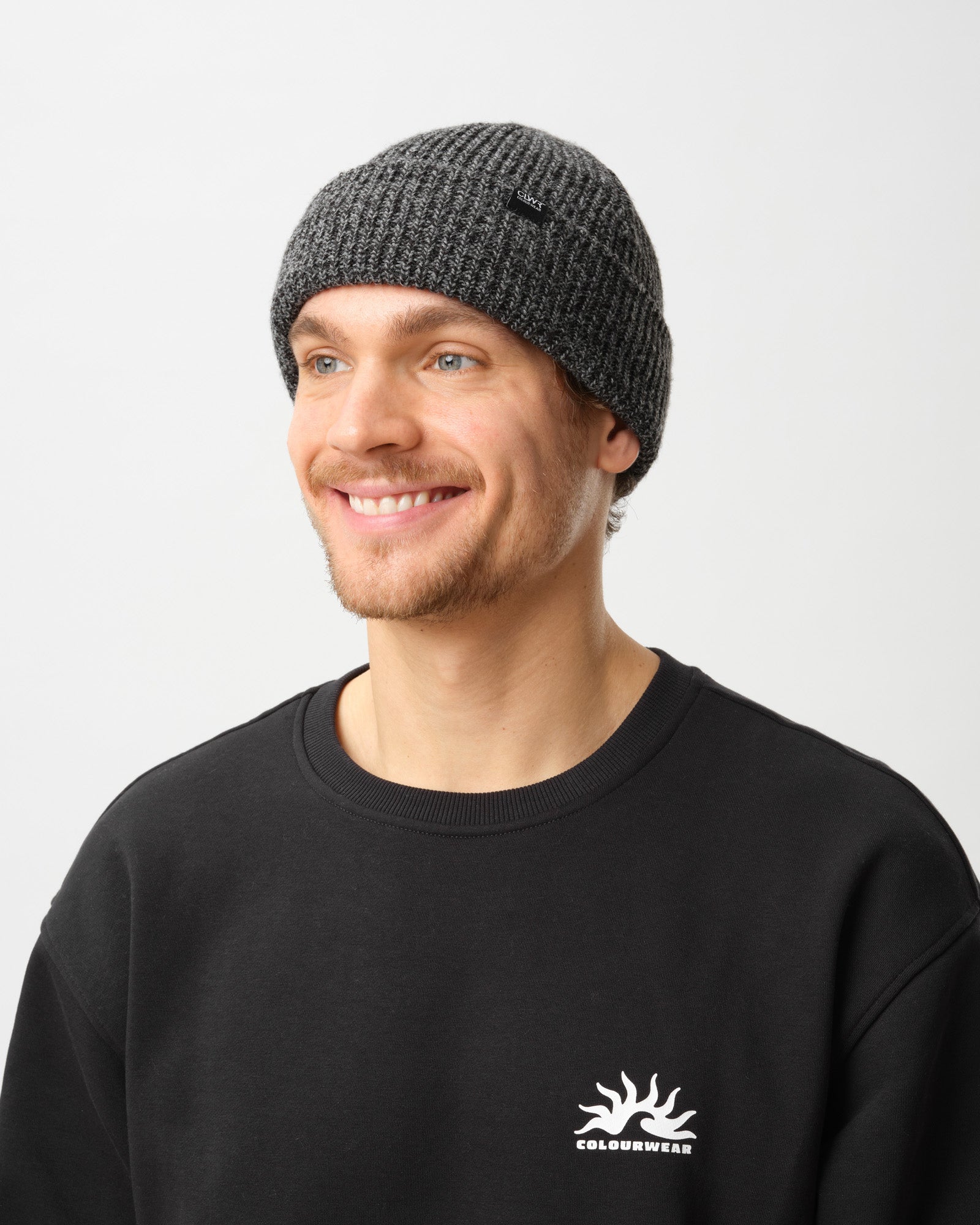 7210622_U-Crew-Beanie_Black_2.jpg