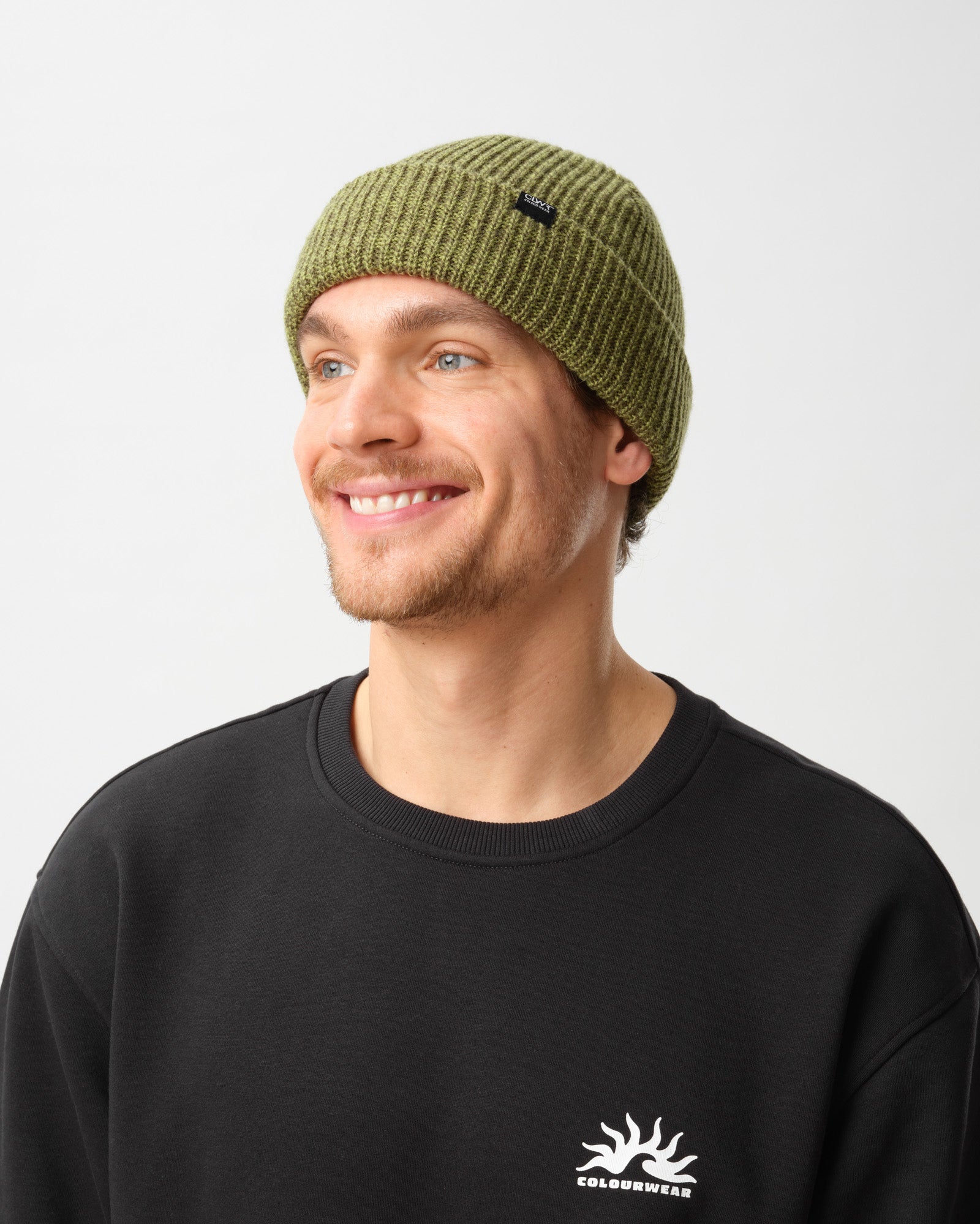 7210622_U-Crew-Beanie_Dk-Olive_2.jpg